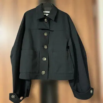 엔폴드 가슴 슬릿 울 개버딘 블루종