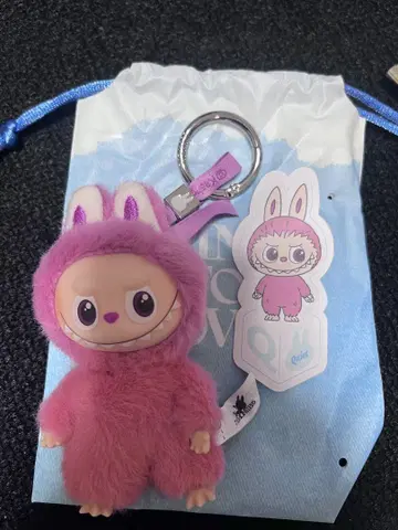 러브럽 LABUBU PIN FOR LOVE 봉제 인형 펜던트 Q