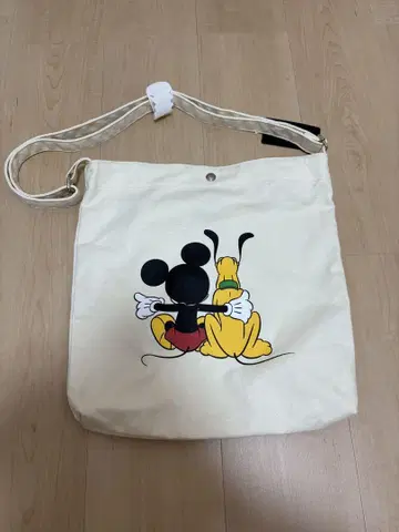 어스 뮤직&에콜로지 플루토 프린트 토트백