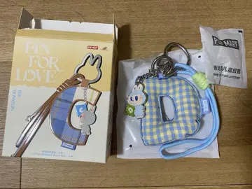 THE MONSTERS PIN FOR LOVE 러브브 D