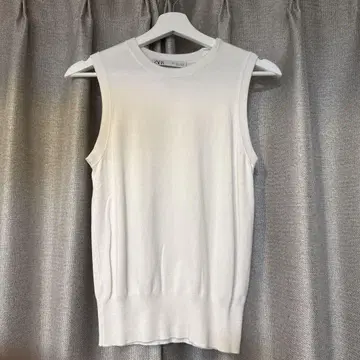 ZARA 상의
