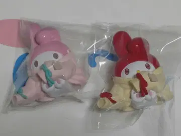 마이멜로디 옷 갈아입는 중