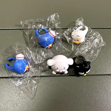 산리오 캐릭터즈 먹고 또 먹고 패션 반지