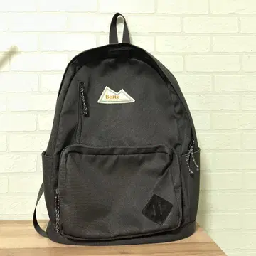 Boite 나일론 A4 백팩 / 블랙