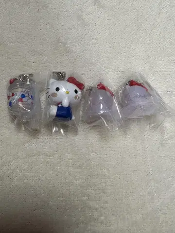 몬치치 x 헬로키티 메지루시 액세서리