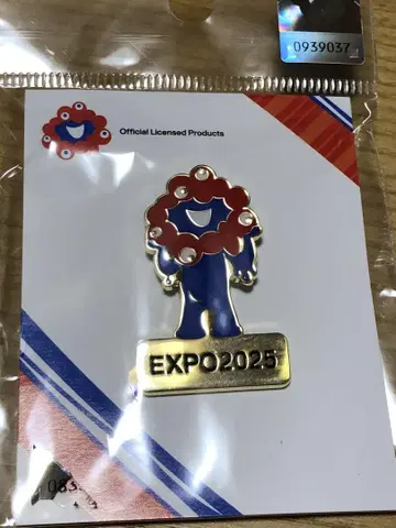 오사카 간사이 만박 EXPO2025 미야쿠미야쿠 핀 배지 금테