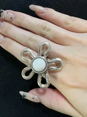 Ray BEAMS Otro Accesorio 플라워 반지