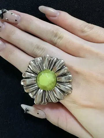 Ray BEAMS Otro Accesorio 플라워 반지