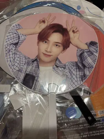 세븐틴 정한 부채 Carat camp 팬미