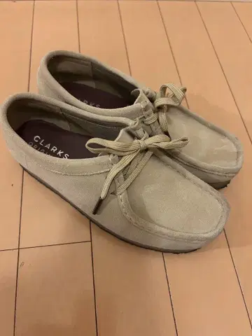 Clarks 왈라비