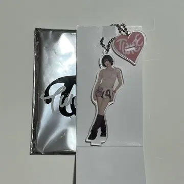 TWICE 모모 아크릴 스탠드 참
