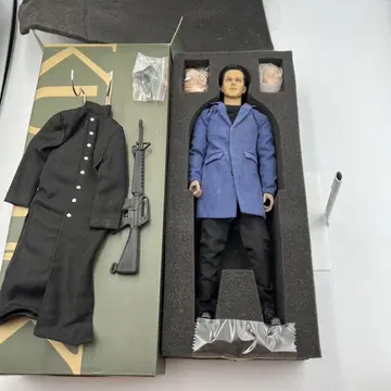 제이슨 본 제이슨 본 머드 데이먼 1/6 피규어 검 핫토이즈