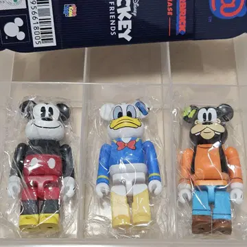 베어브릭 Disney Mickey and Friends