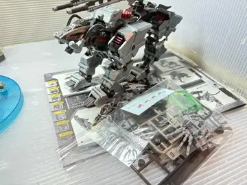조이드 ZOIDS HMM 1/72 라이트닝 사이 아바인 사양