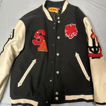 SALUTE 바시티 자켓