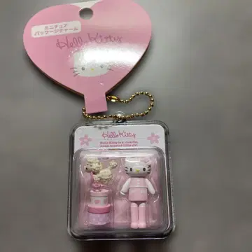 산리오 미니어처 패키지 참 헬로키티 핑크 발길이 키티
