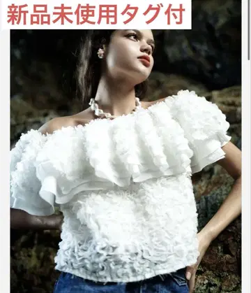 셰리에 3D flower ruffle tops sheller