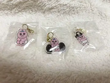 빤쮸토끼 아크릴 참 3종 세트