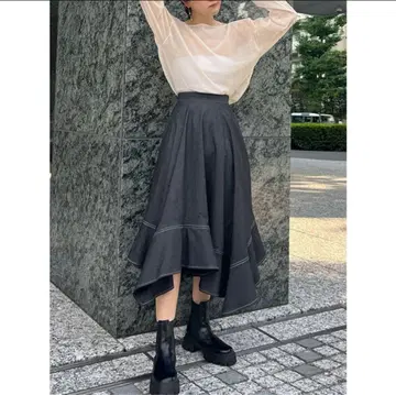 불규칙 밑단 플레어 스커트