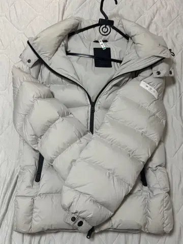 TATRAS 후드 부착 그레이 다운 자켓