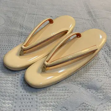 [미사용 새상품] 베이지 합성수지 조리 25cm