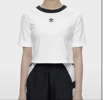 adidas 린거 T셔츠 크롭 기장