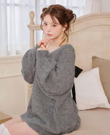 다리치 빅 리본 백 오픈 니트탑 GRY
