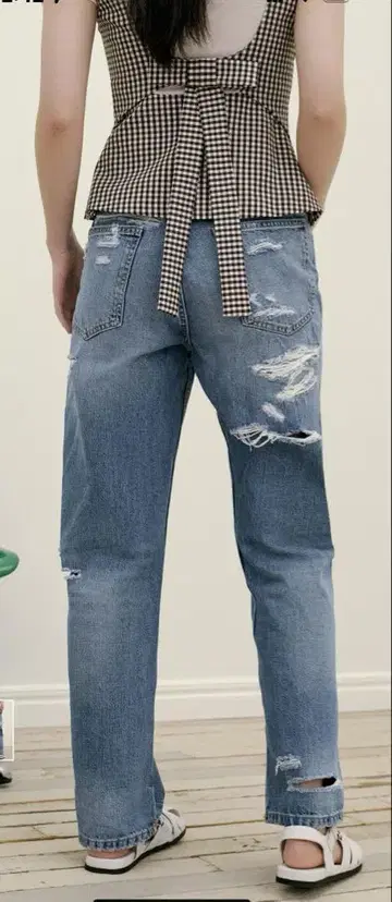 ZARA 미사용 새상품 25년도 구매 완판템 하이웨스트맘핏 청바지