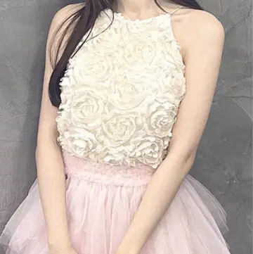 eimy istoire 볼륨 플라워 모티브 아메리 상의
