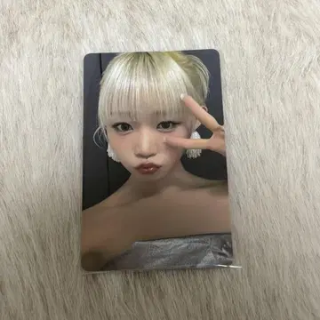 ME:I CONIC 7000엔 트레이딩 카드 이이다 시즈쿠