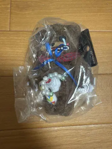 [ 새상품 ] 2024 해피 베어 봉제 인형 키링 키체인