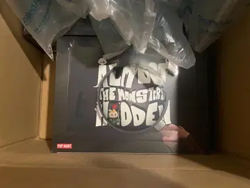새상품 THE MONSTERS Almost Hidden 모듬 박스
