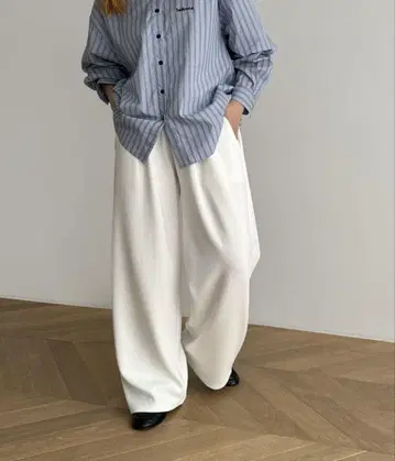 미사용 새상품 CANALJEAN EImar 와이드 레그 스웨트 팬츠