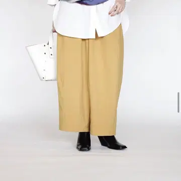 클로슈 와이드 팬츠 미사용품