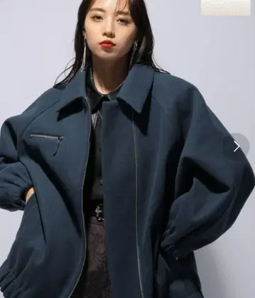 HARE 울리테크 2way 스텐칼라 지퍼 블루종