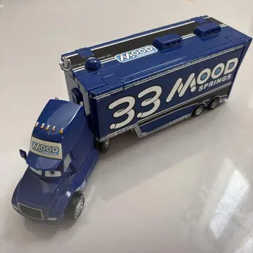 카즈 마텔사 무드 스프링스 하울러