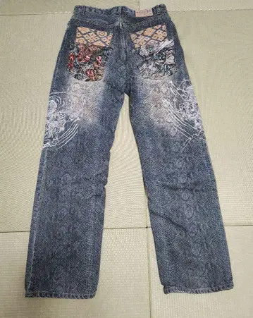 풍신뇌신 자수 장식 다크 블루 스트레이트 데님