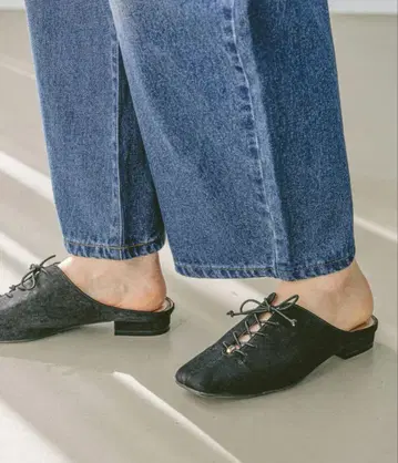 레이스업 플랫 뮬