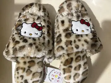 키티 레오파드 무늬 슬리퍼