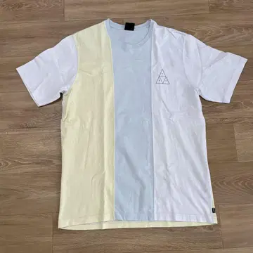 HUF 티셔츠