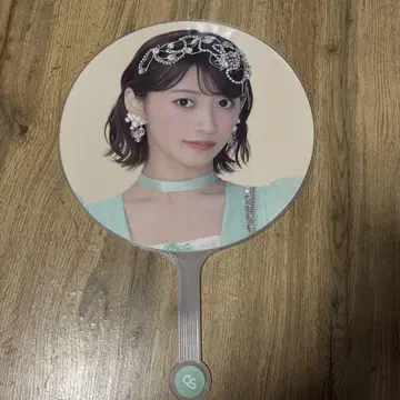 이타쿠라 카나 부채