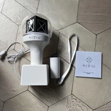 NiziU Official Light Stick 응원봉