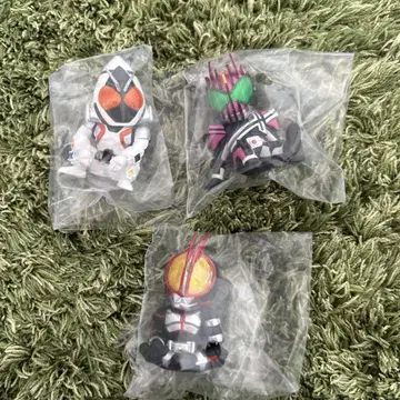 기다림 가면라이더 장면 포제, 디케이드, 파이즈 묶음 판매
