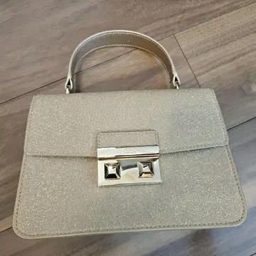 FURLA 골드 글리터 핸드백