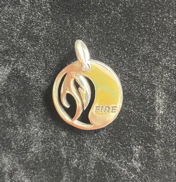 마오리 실버 925 불의 심볼 펜던트 탑 FIRE