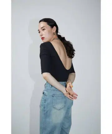 HANNE Half bodysuit TEE 바디 수트