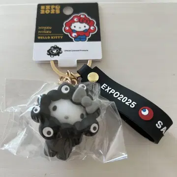 오사카 엑스포 블랙 미야쿠미야쿠 키티