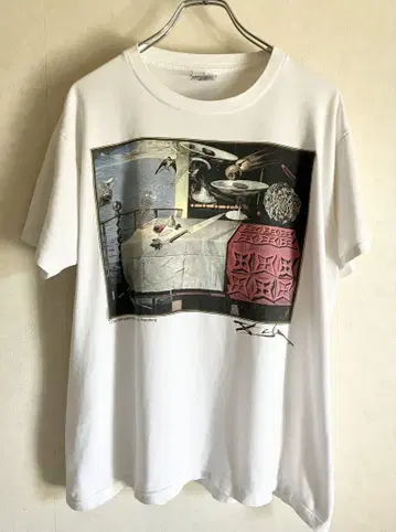 90s 살바도르 달리 빠르게 움직이는 정물 TEE L 사이즈