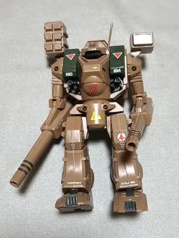 구 키트 1/100 어택 토마호크 마크로스