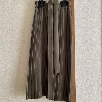 플리츠 스커트
